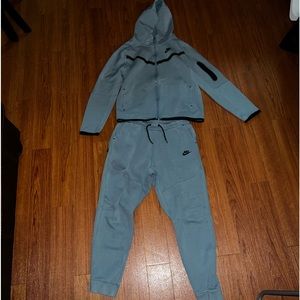Kids NIKE Tech Fleece Set